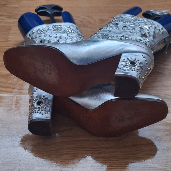 Fantasy Collection Vintage Silver Studded Boots 8.5 EUC - Picture 9 of 12